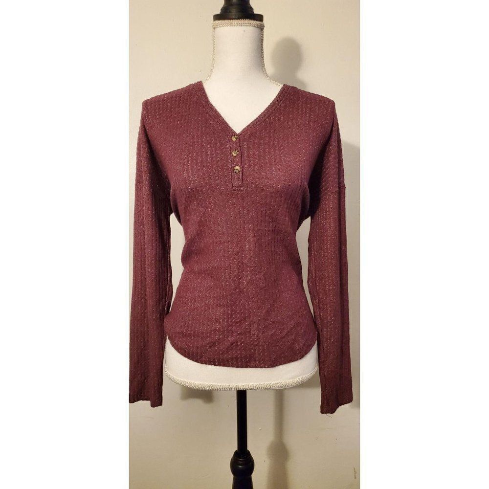 Hippie Rose Long Sleeve V Neck Textured Sweater